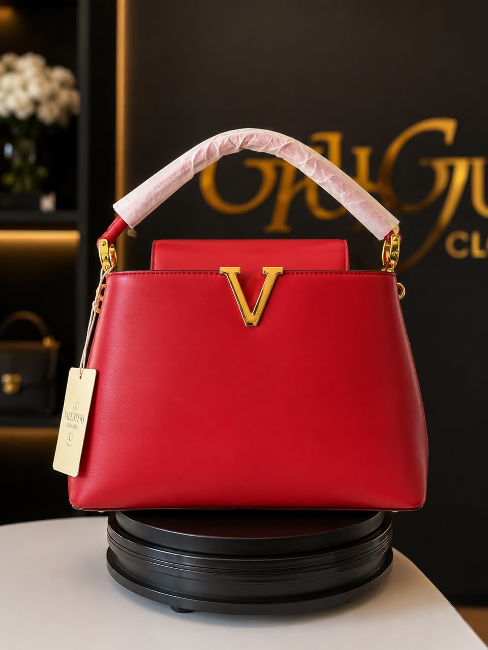 Scarlet V-Plaque Top-Handle